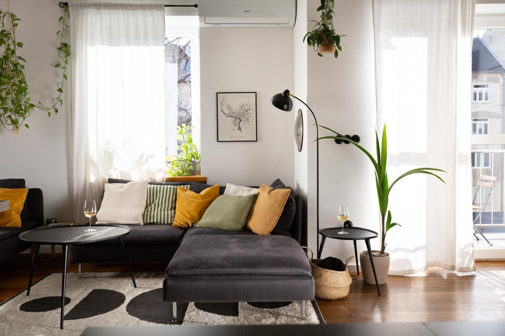 Evergreen - Old Town Spacious Stylish Apartment With Ac And One And A Half Bath, Baby & Kid- Friendly Pressburg Exterior foto